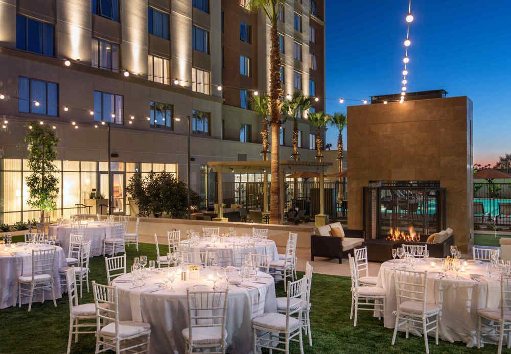 Courtyard By Marriott Irvine Spectrum Bagian luar foto