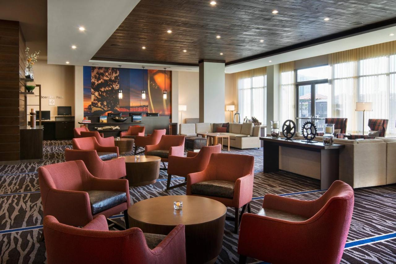 Courtyard By Marriott Irvine Spectrum Bagian luar foto