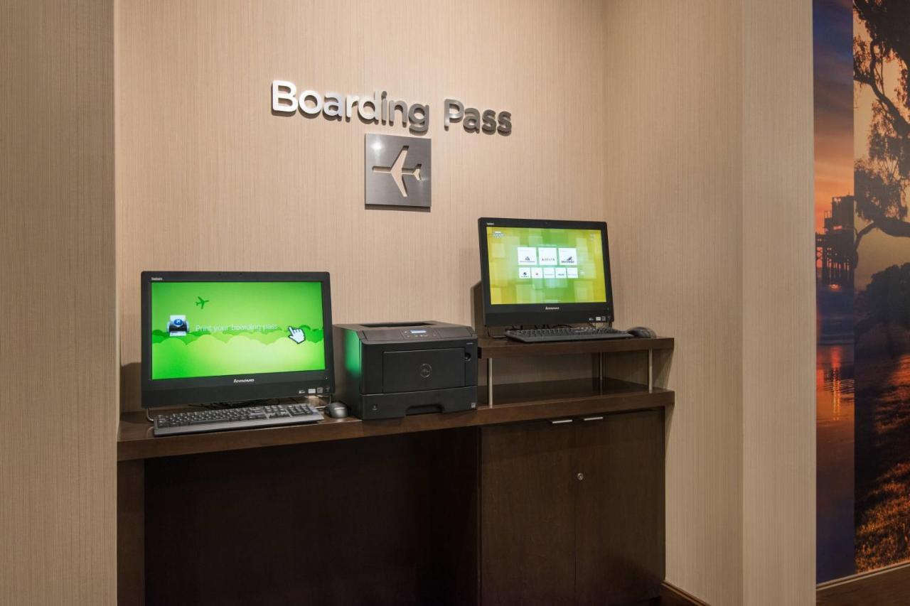 Courtyard By Marriott Irvine Spectrum Bagian luar foto