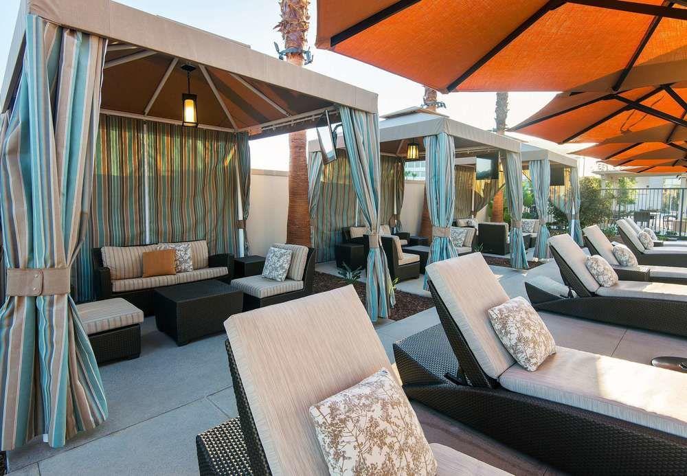 Courtyard By Marriott Irvine Spectrum Bagian luar foto
