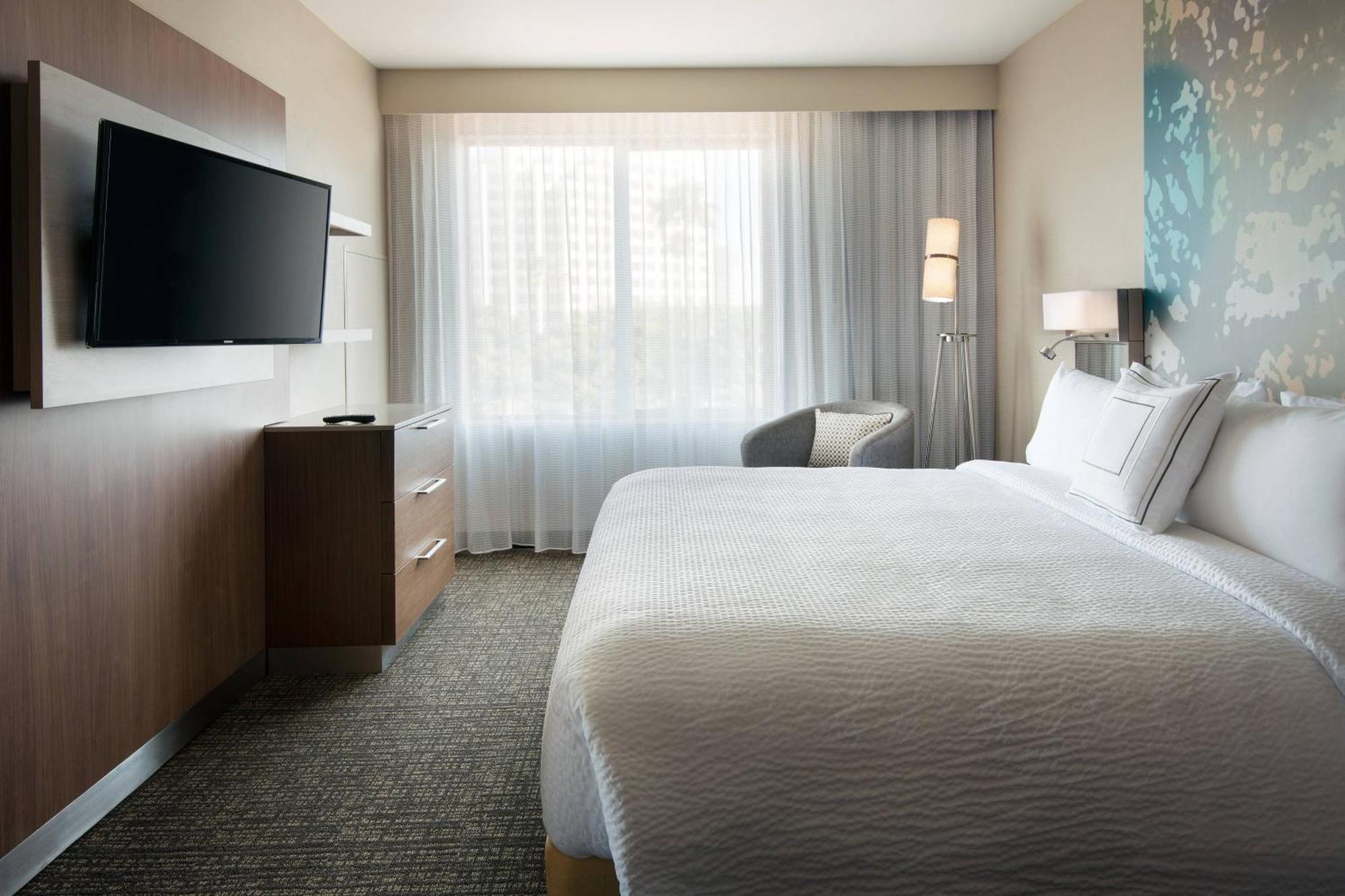 Courtyard By Marriott Irvine Spectrum Bagian luar foto